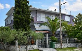 Doukas Apartments